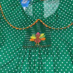 Everyday heirloom smocked green and white polka dot turkey dress size 7 NWT